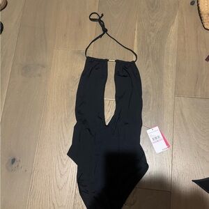 Vince Camuto Black Apparel